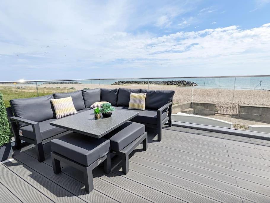 Beach View Middleton-on-Sea Exterior photo