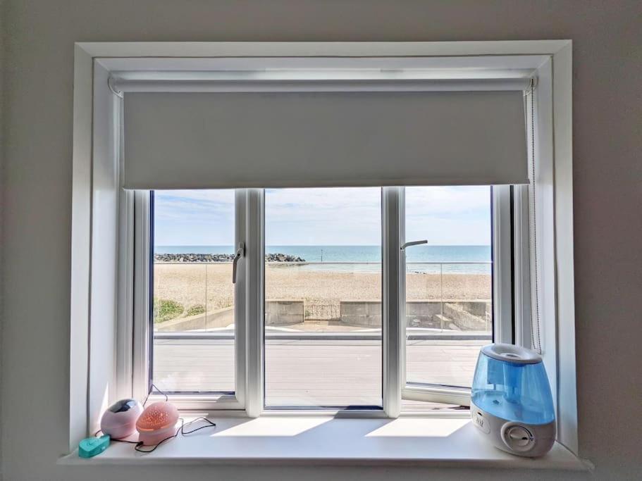 Beach View Middleton-on-Sea Exterior photo